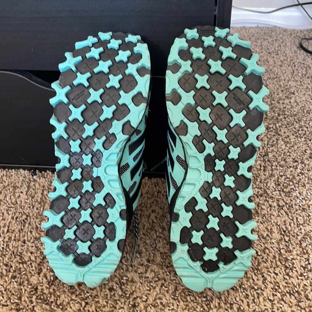 NWOT - Adidas Performance Incision W Trail Runners - Picture 3 of 4